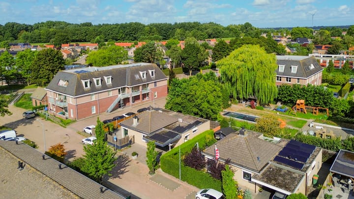 Photo 34 of Schokkerstraat 39