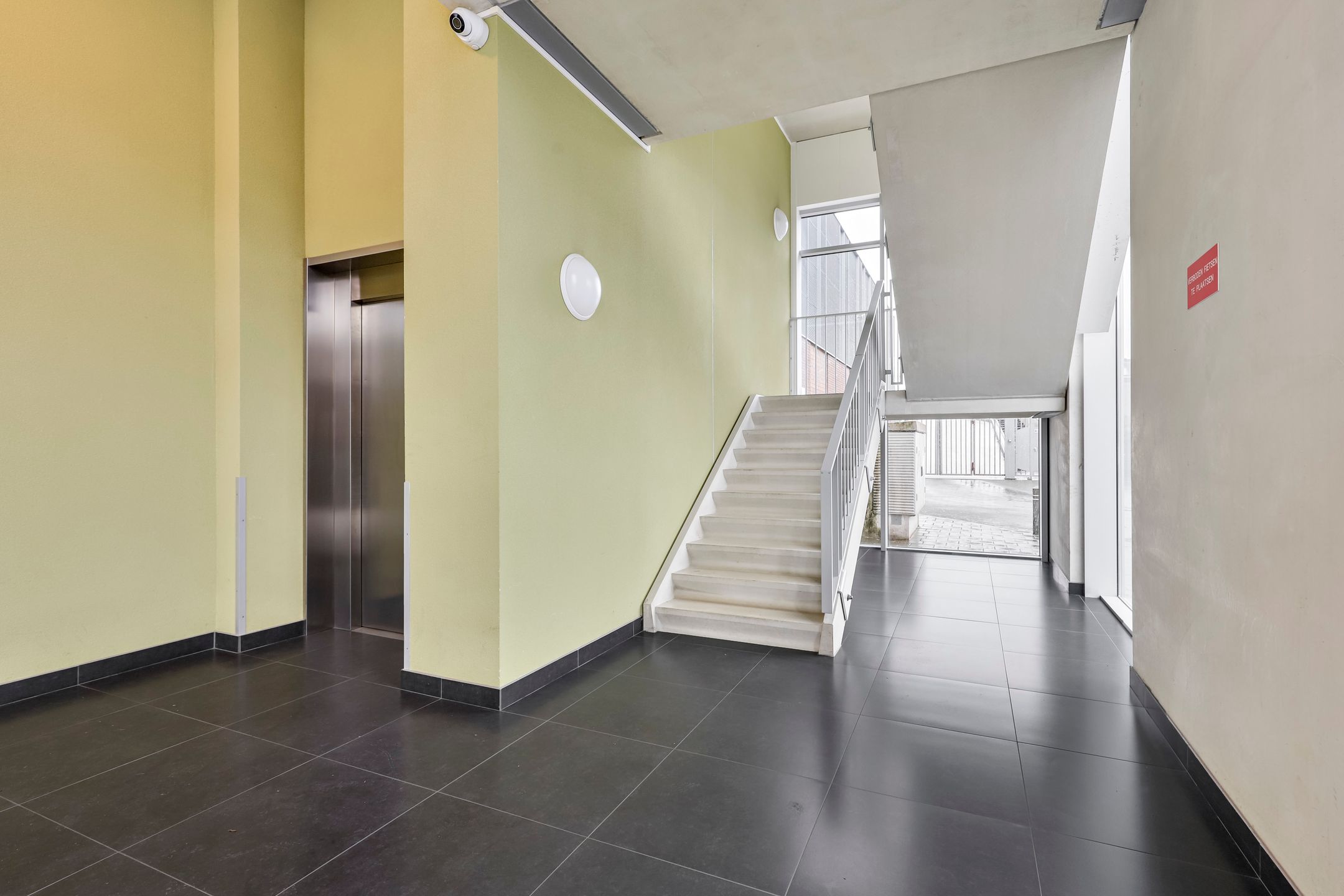 Photo 33 of Churchillplein 64