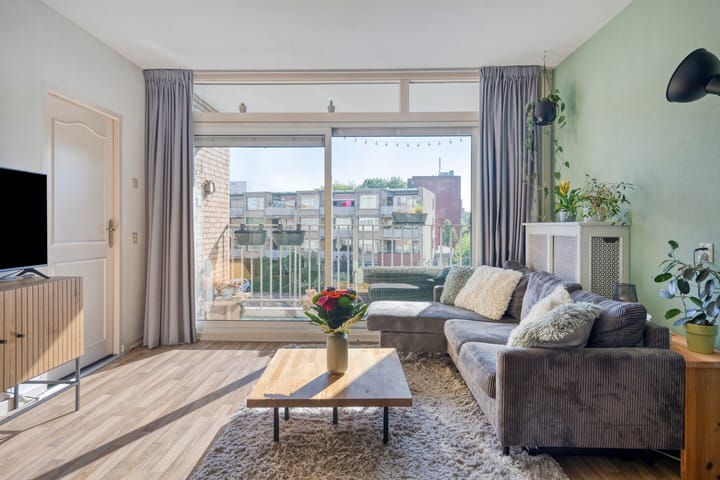 Foto 2 van Lelystraat 2-C29