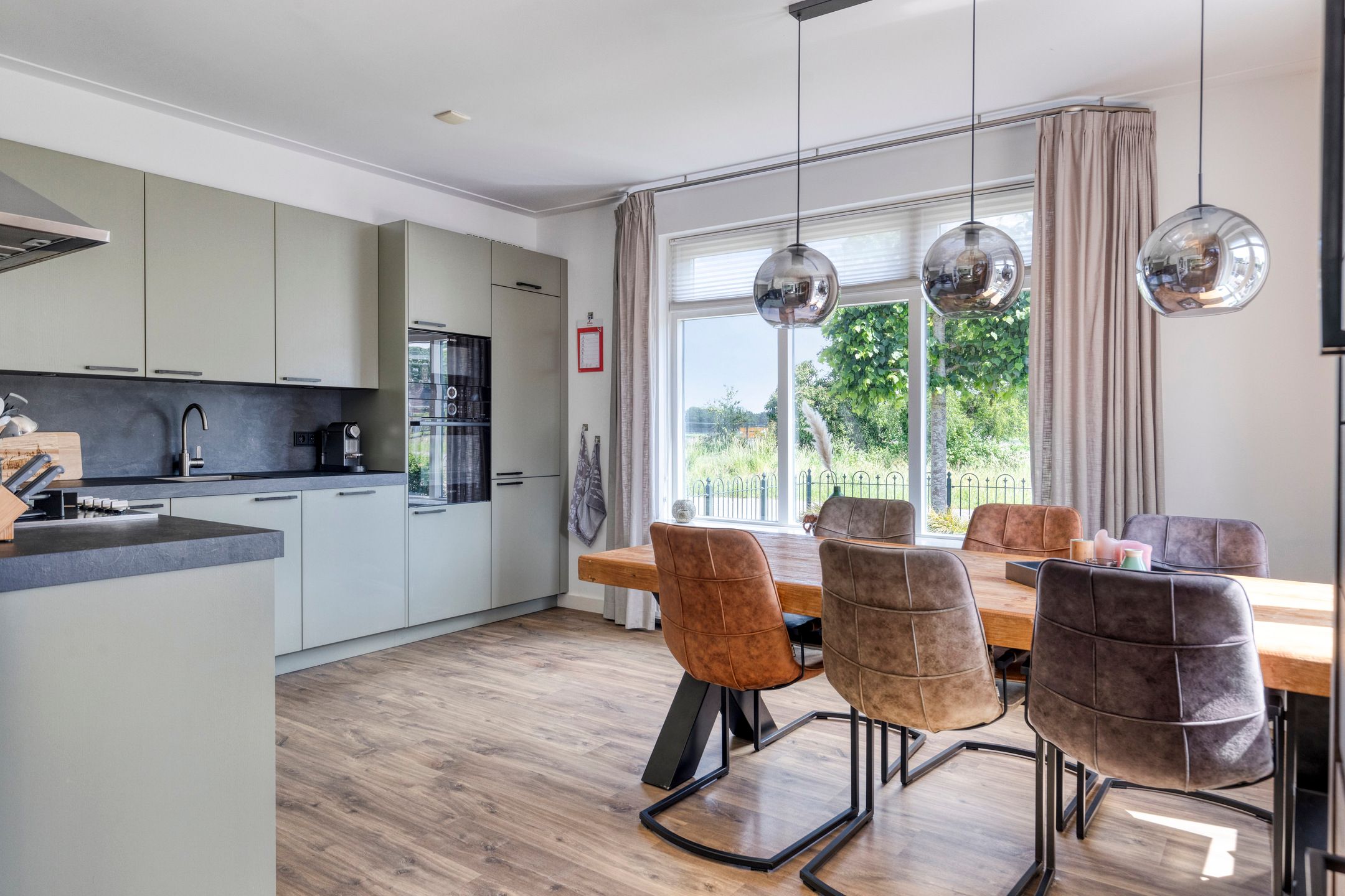 Foto 3 van Lopikerweg oost 197-A