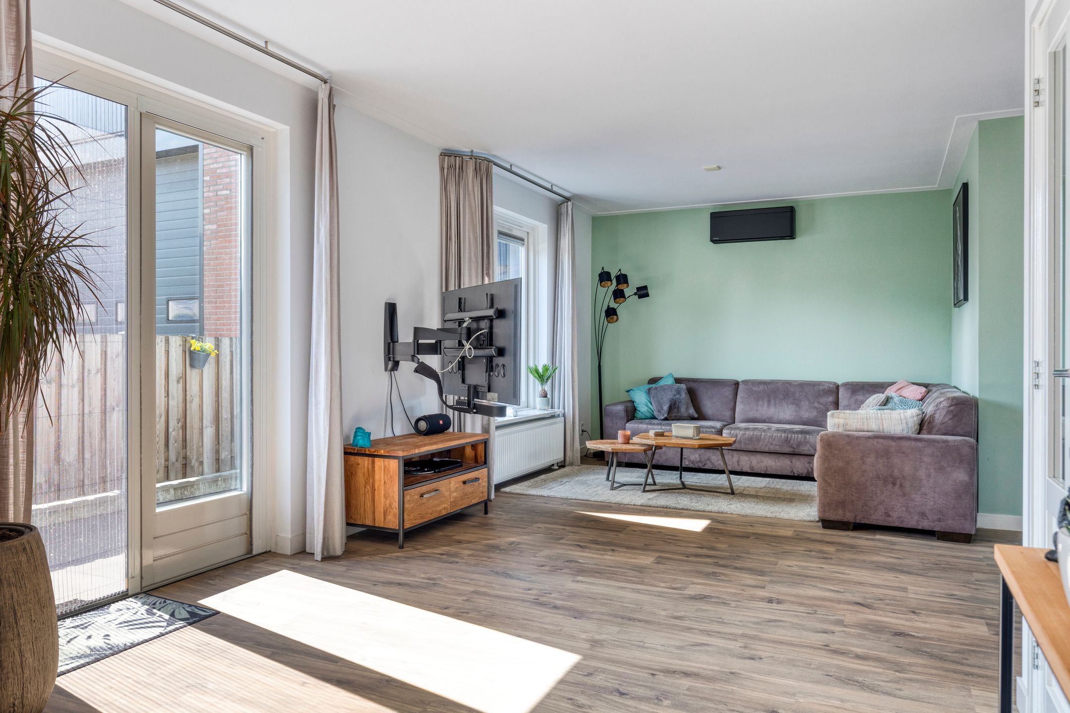 Foto 9 van Lopikerweg oost 197-A