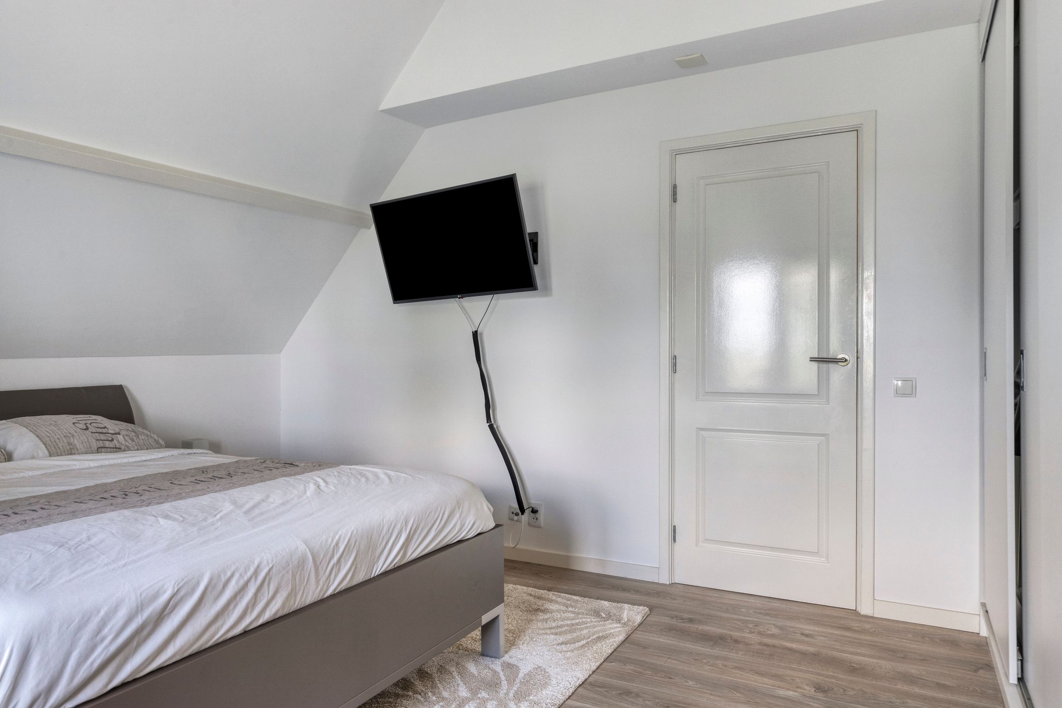 Foto 21 van Lopikerweg oost 197-A