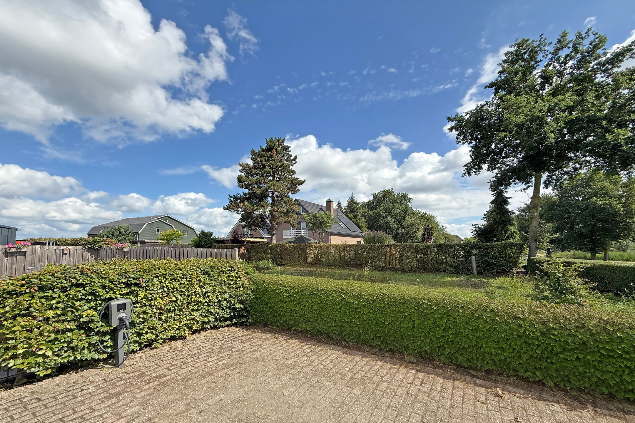 Foto 39 van Lopikerweg oost 197-A