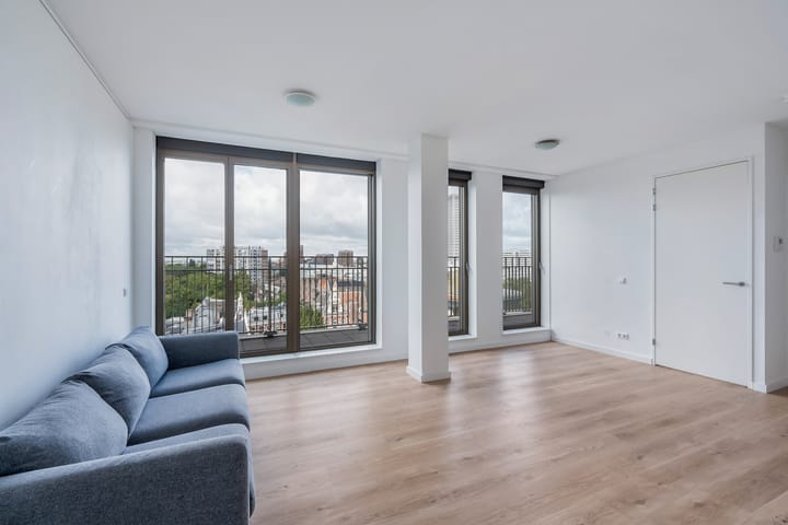 Foto 13 van Van Vollenhovenstraat 3-911