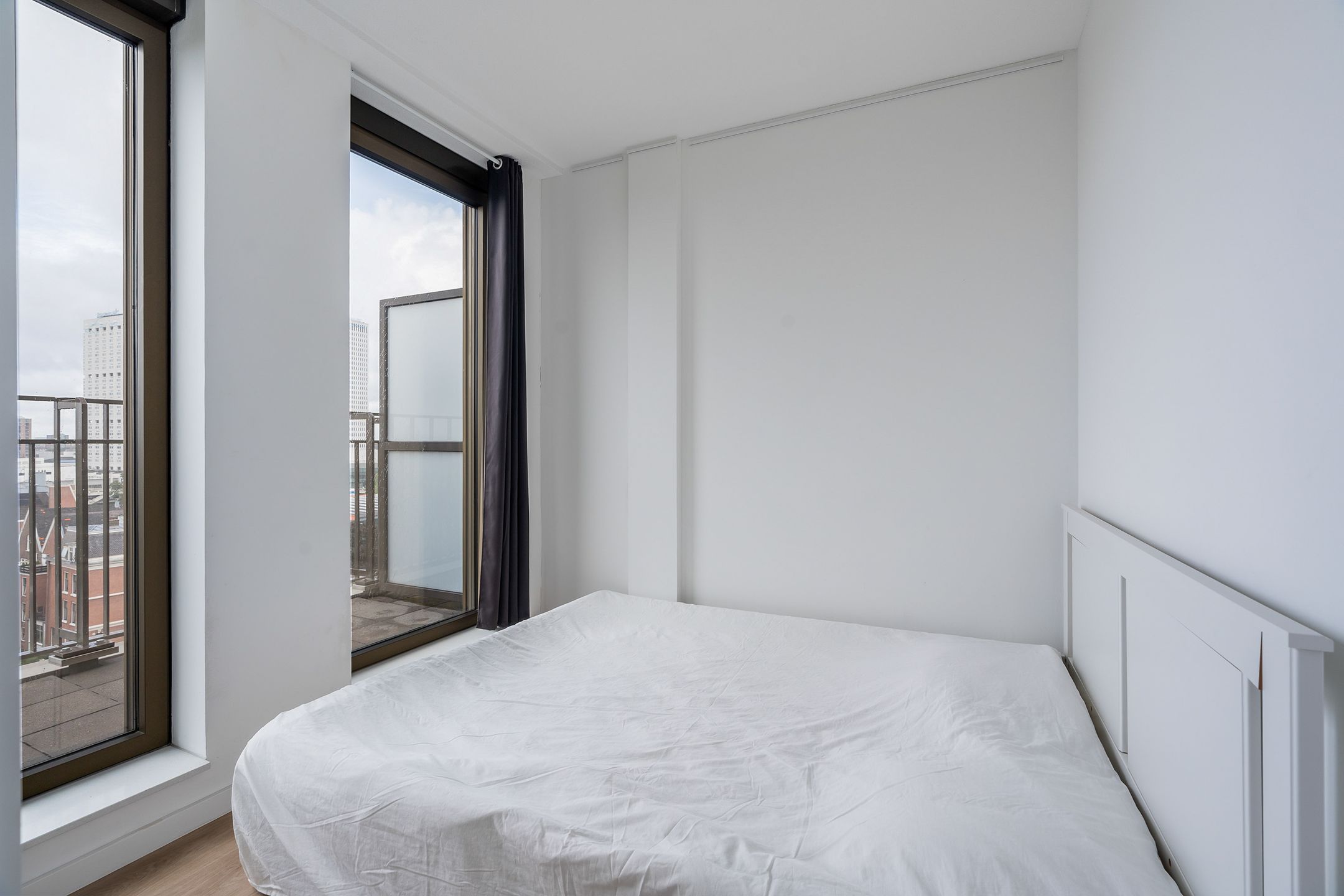 Foto 18 van Van Vollenhovenstraat 3-911