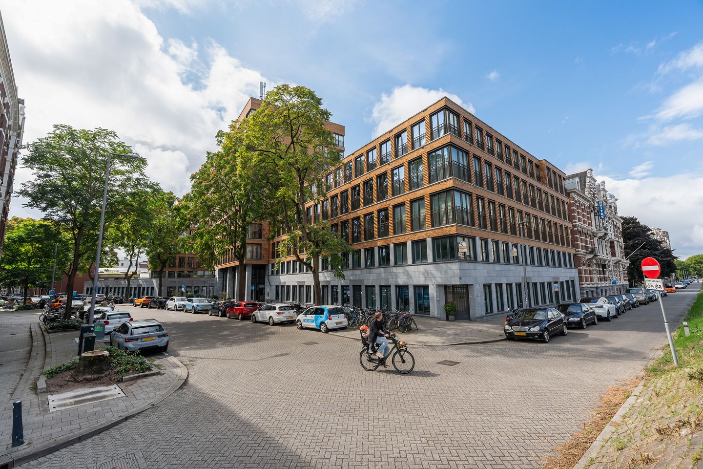 Foto 25 van Van Vollenhovenstraat 3-911