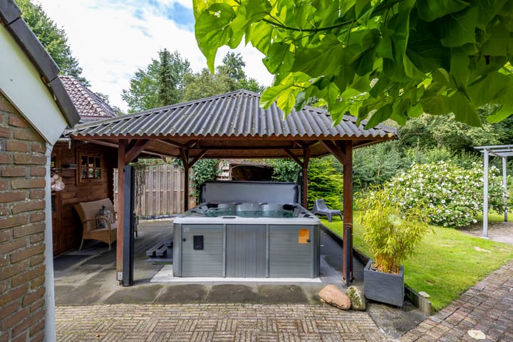 Photo 55 of Hunzeweg 38