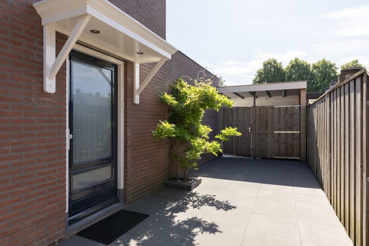 Photo 3 of Prins Bernhardlaan 67