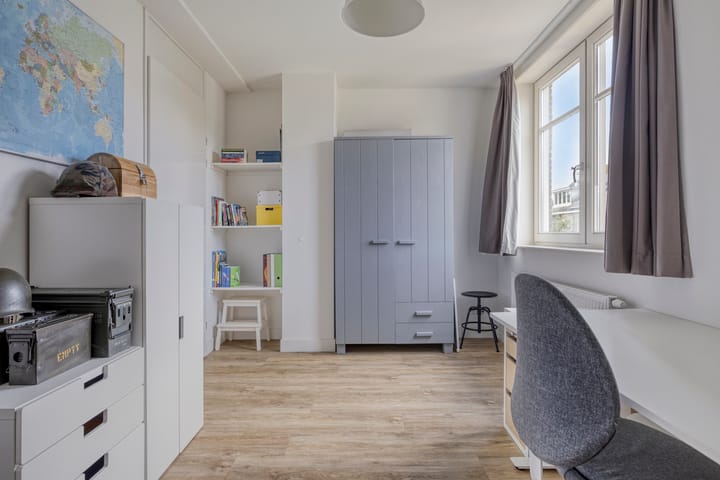 Foto 19 van Eemstraat 13-C