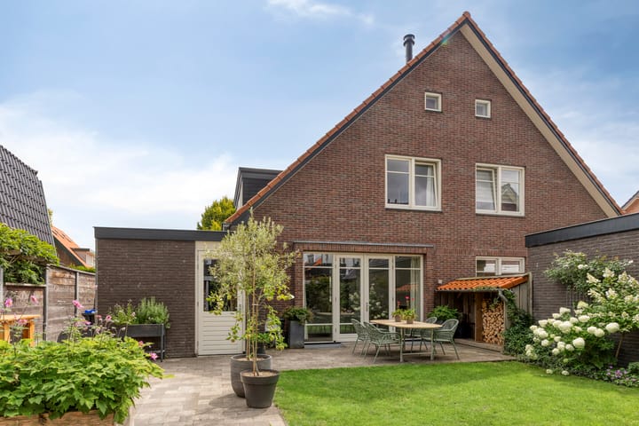 Foto 38 van Eemstraat 13-C