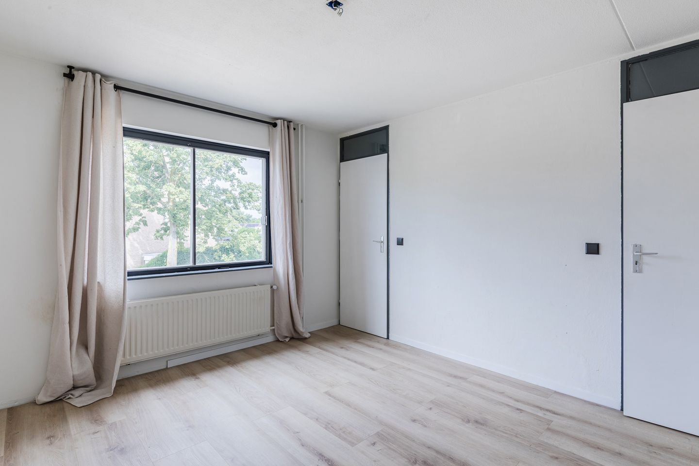 Photo 20 of Röntgenstraat 6