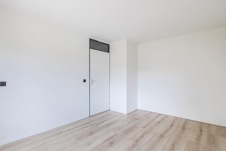 Foto 24 van Röntgenstraat 6