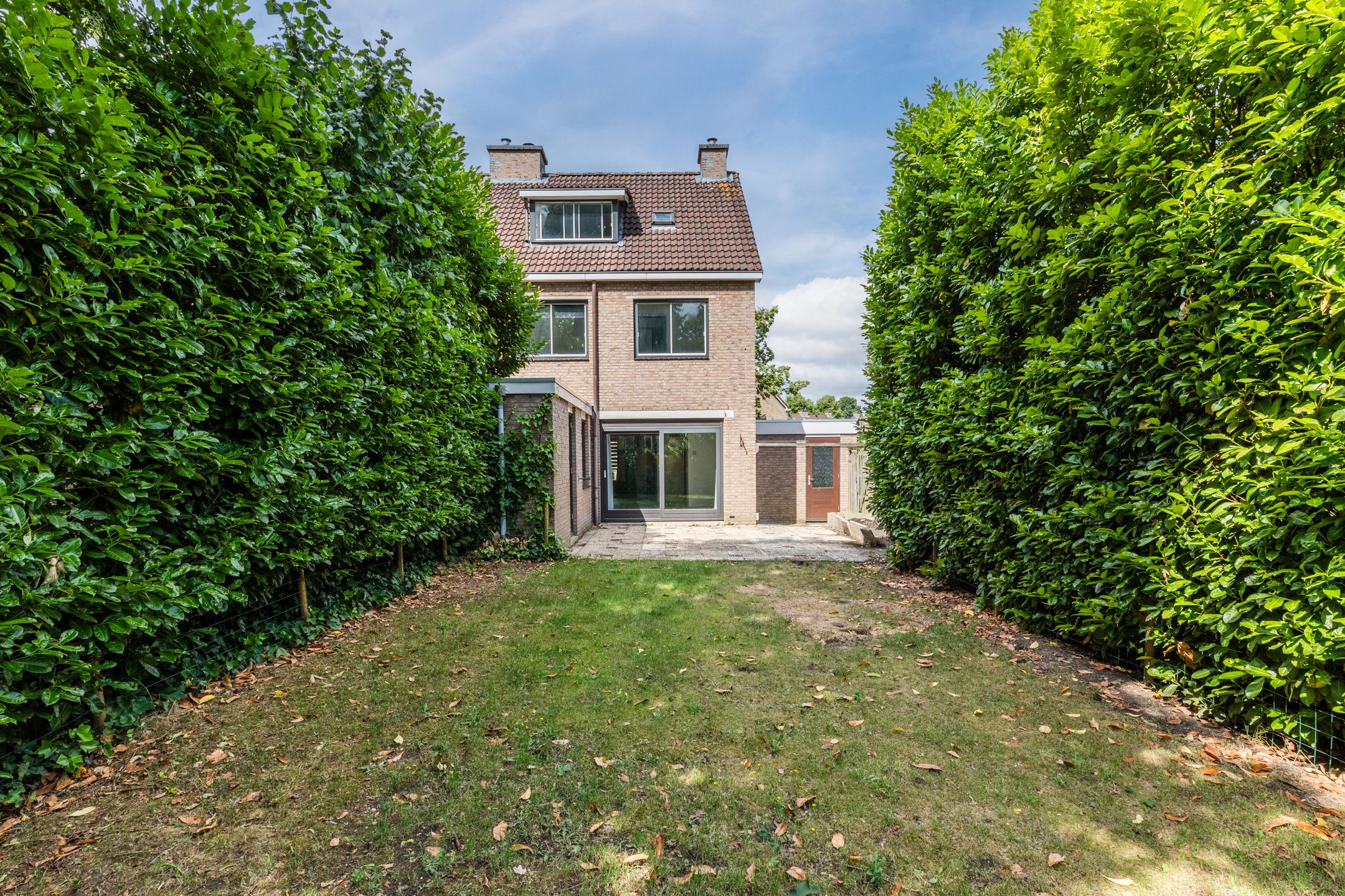 Photo 36 of Röntgenstraat 6