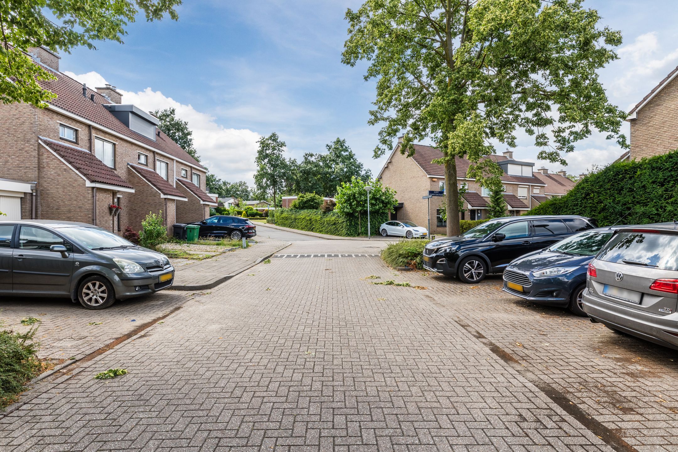 Photo 42 of Röntgenstraat 6