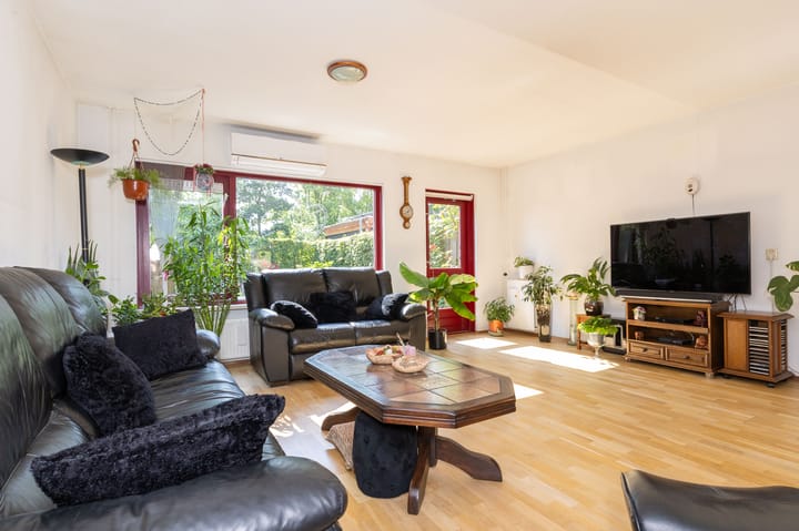 Foto 3 van Binnenplaats 44