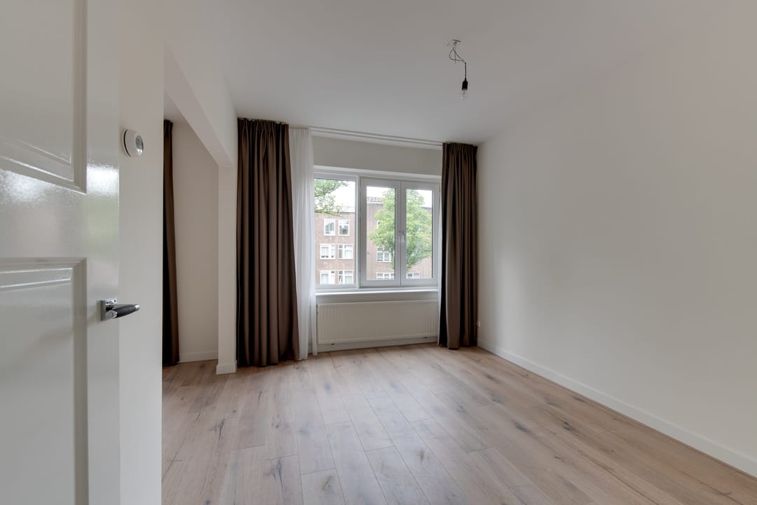 Foto 11 van Van Woustraat 221-2