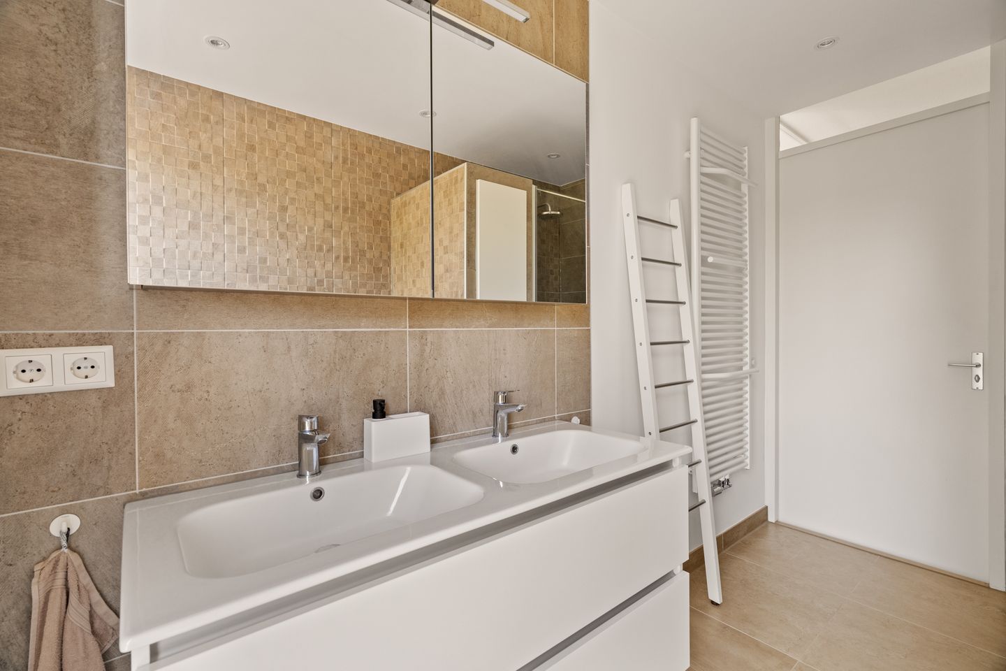 Foto 25 van Korfoepad 193