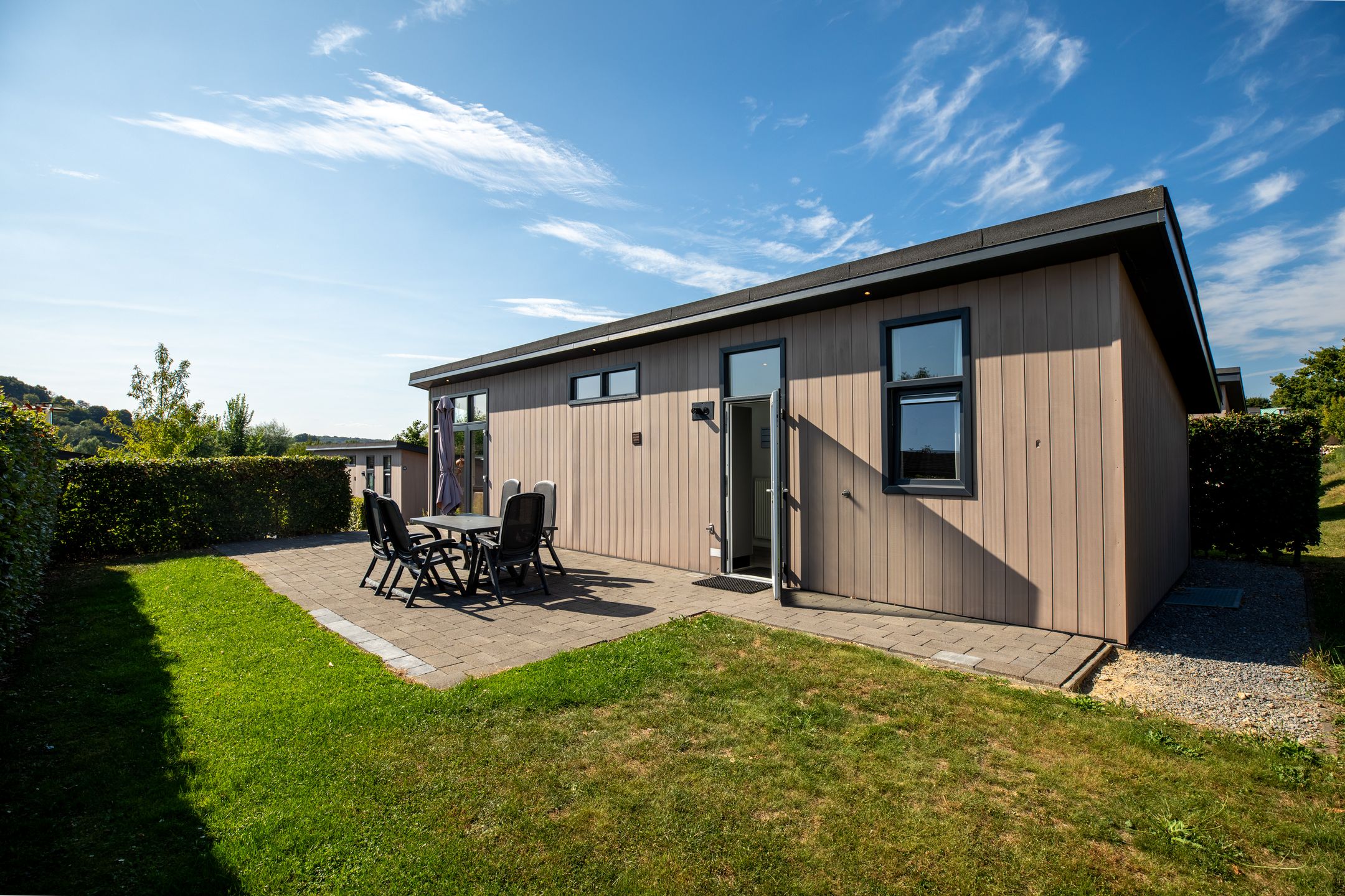 2-bedroom freehold villa in Schin op Geul — photo 3 of 5
