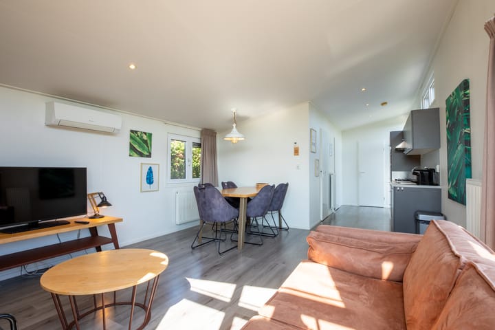 Photo 7 of Valkenburgerweg 128-132