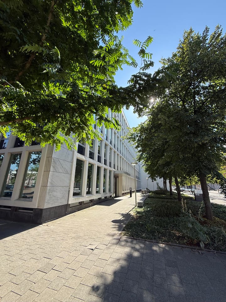 Bezuidenhoutseweg 105, Den Haag