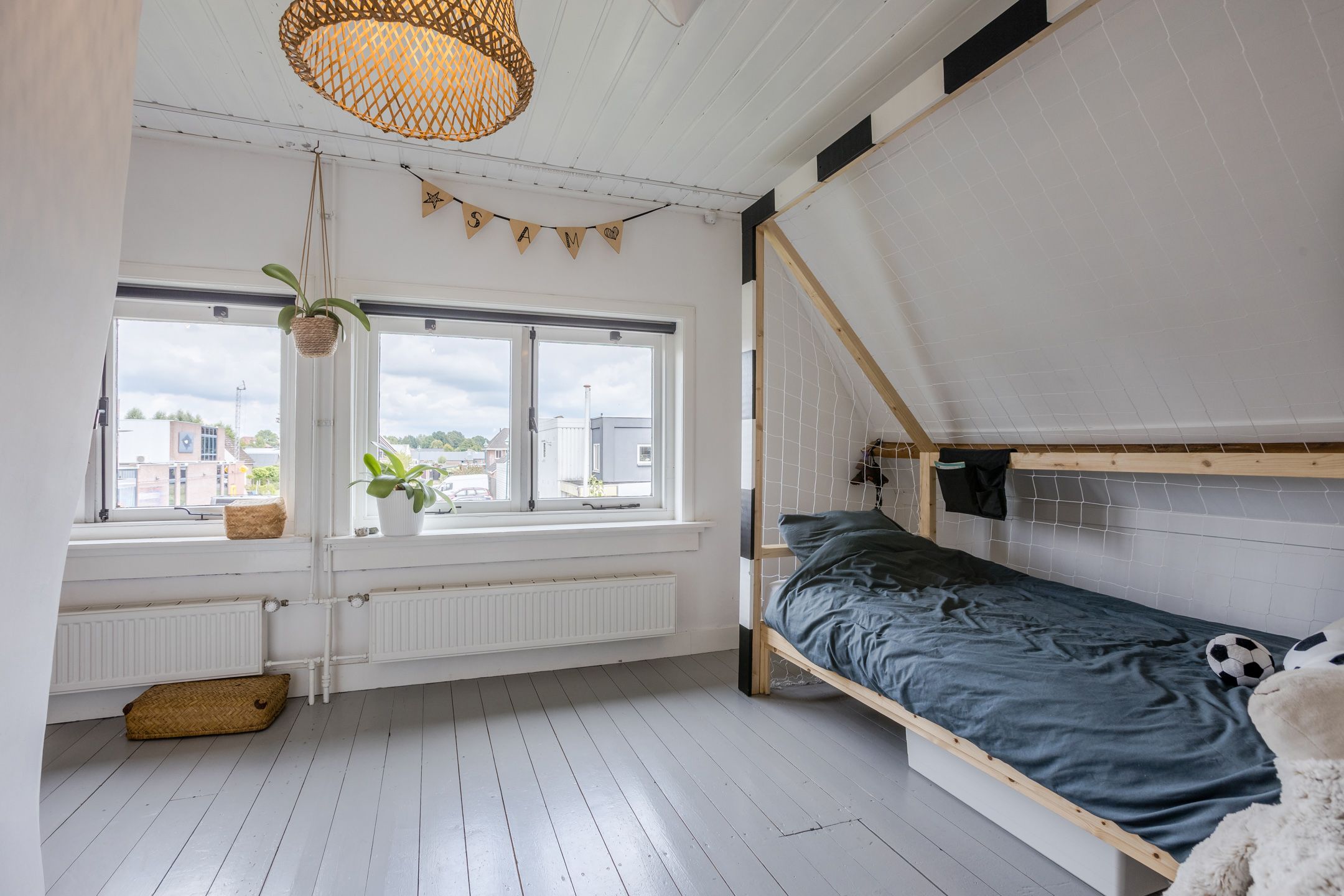 Photo 42 of Burg.Backxlaan 323