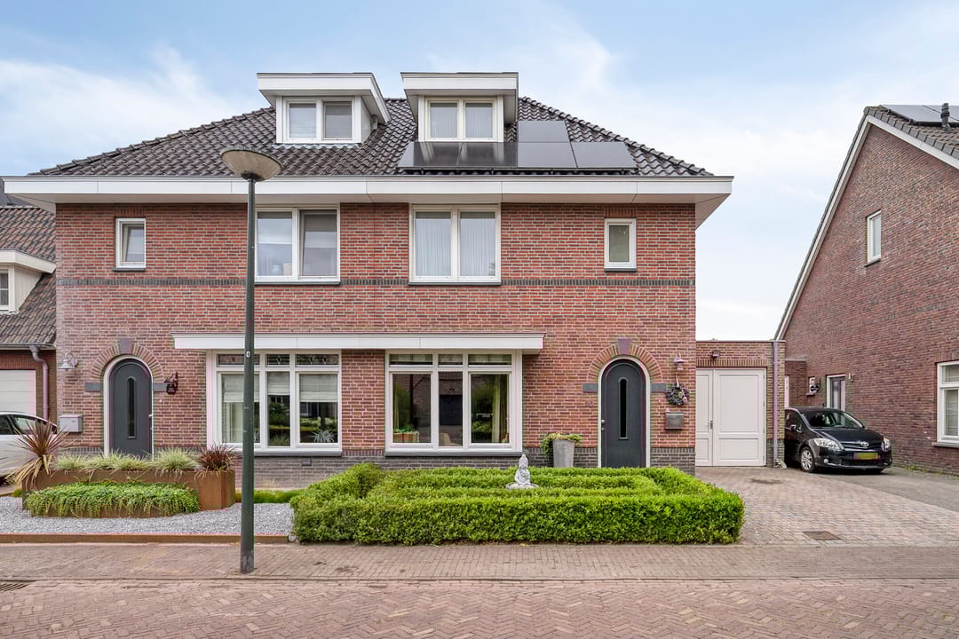 Foto 1 van Millekens 10