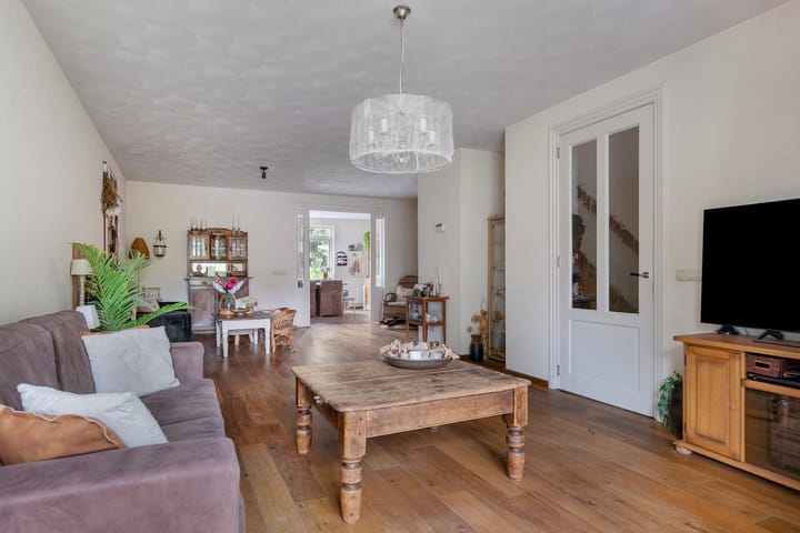 Foto 3 van Millekens 10