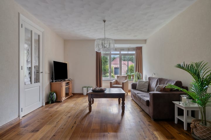 Foto 4 van Millekens 10