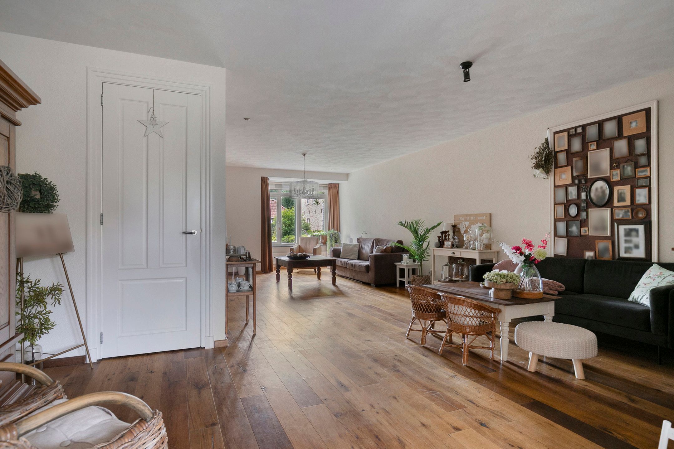 Foto 6 van Millekens 10