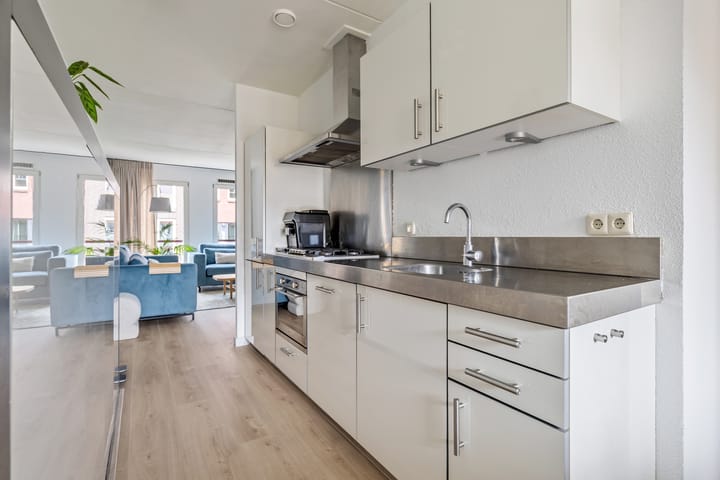 Foto 3 van Menno van Coehoornstraat 2-B8