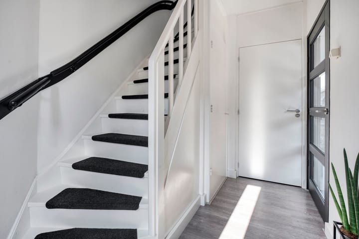 Photo 6 of Wentholtstraat 49