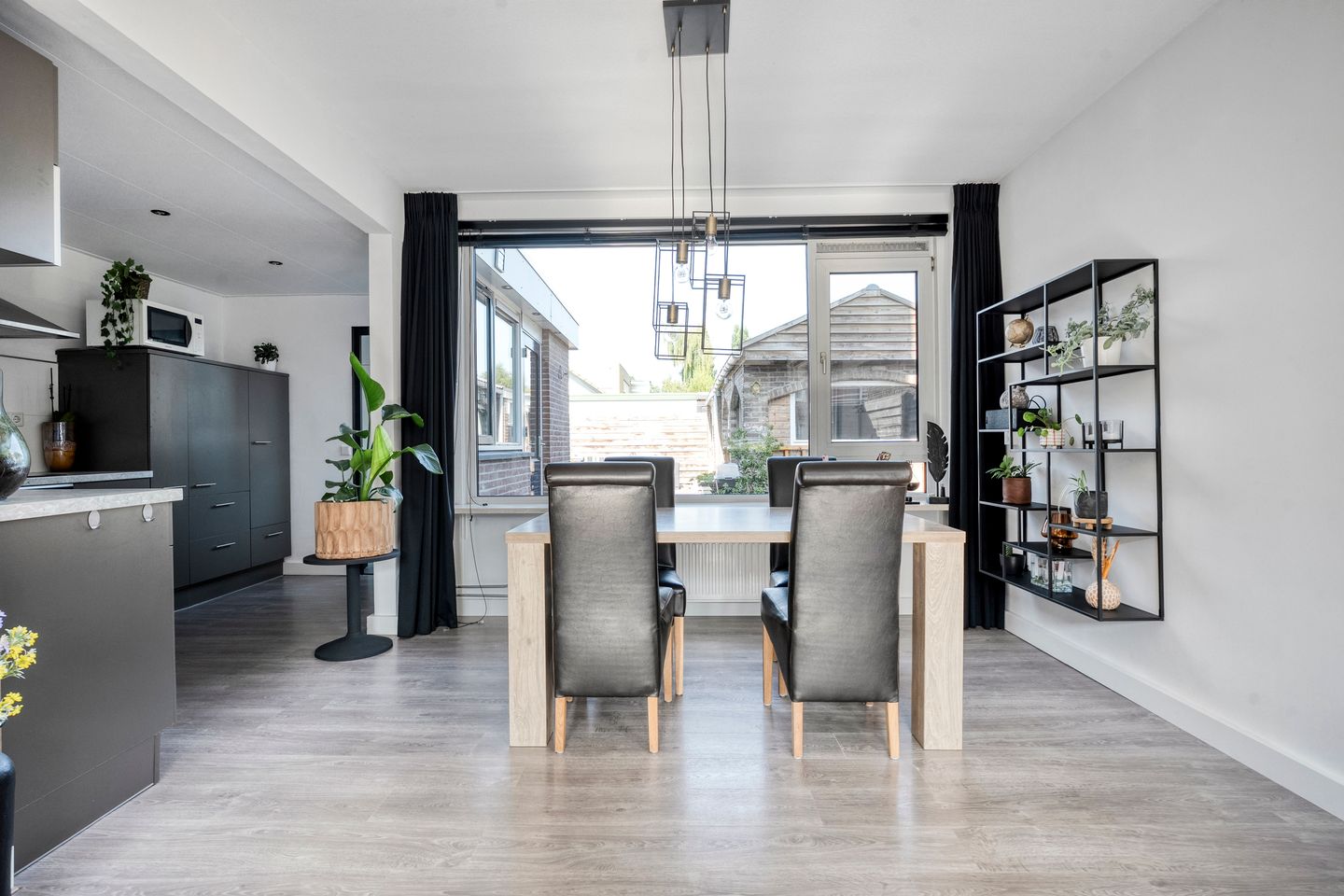 Foto 14 van Wentholtstraat 49