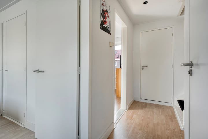 Photo 23 of Wentholtstraat 49