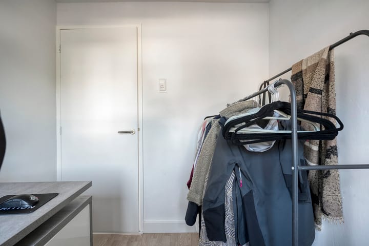 Photo 30 of Wentholtstraat 49