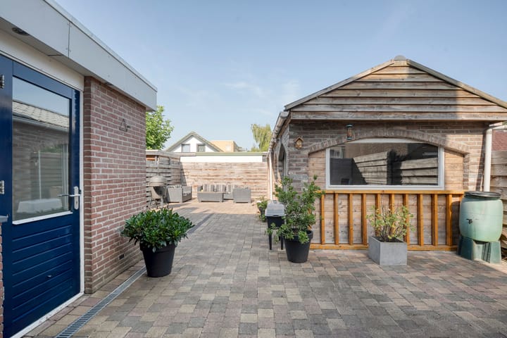 Photo 41 of Wentholtstraat 49