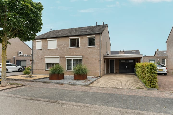 Foto 2 van Pastoor Reintjesstraat 8