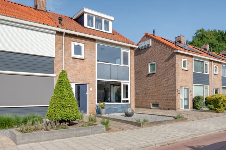 Photo 48 of Wentholtstraat 49