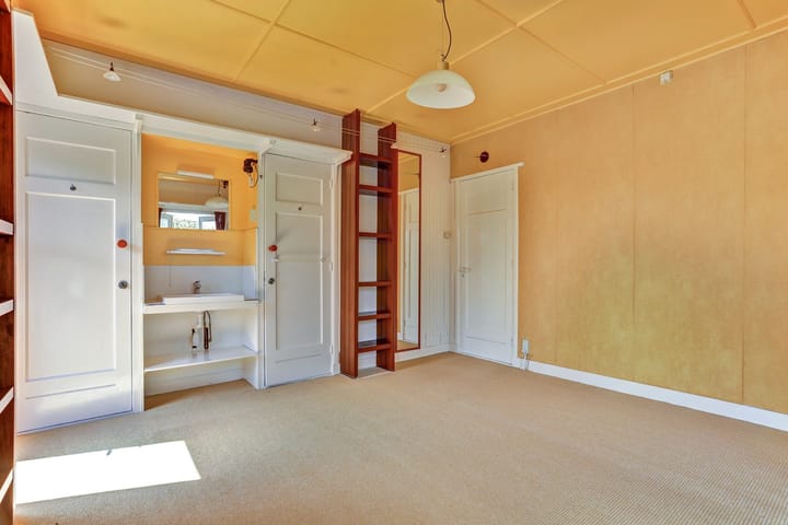 Photo 20 of Lytsedyk 10