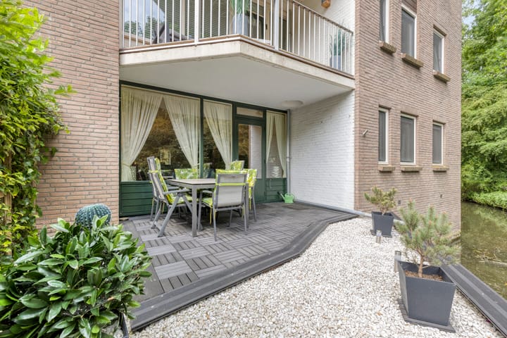 Foto 2 van Koraalzwam 107