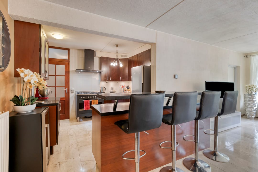 Foto 13 van Koraalzwam 107