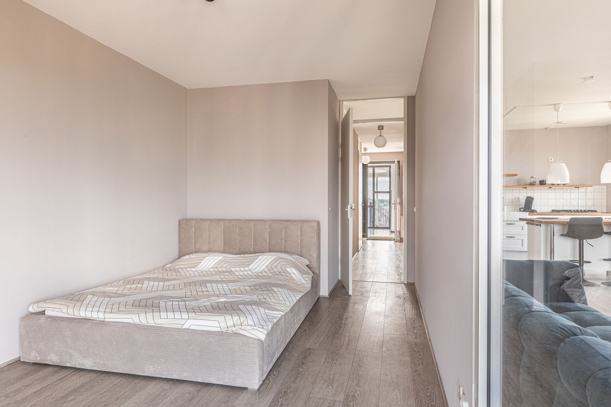 Photo 21 of Schoolstraat 17