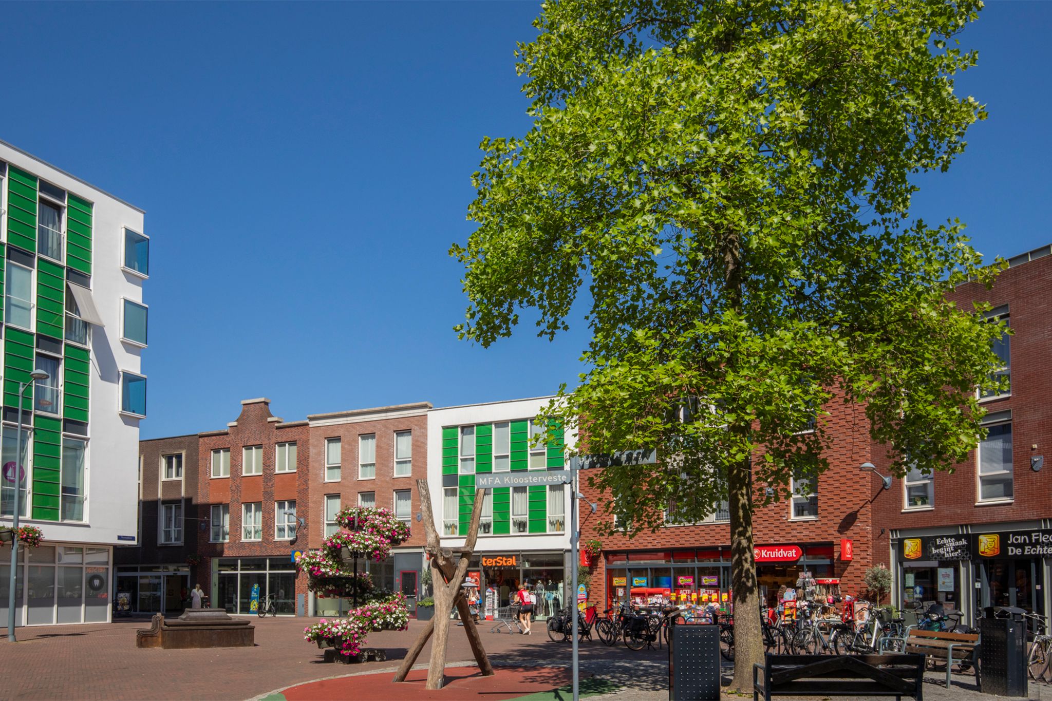 Photo 39 of Schoolstraat 17