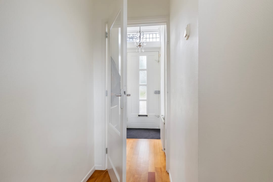 Photo 11 of Johan de Walestraat 14