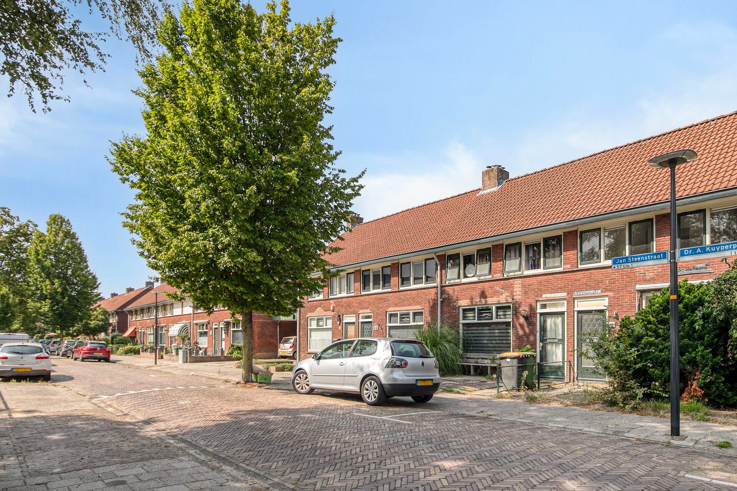 Foto 5 van Dr. A. Kuyperplein 1
