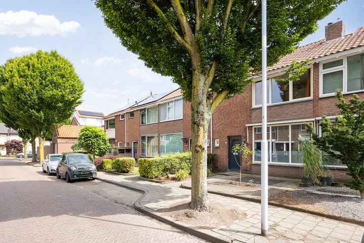 Foto 53 van J.J. Verbeetenstraat 7