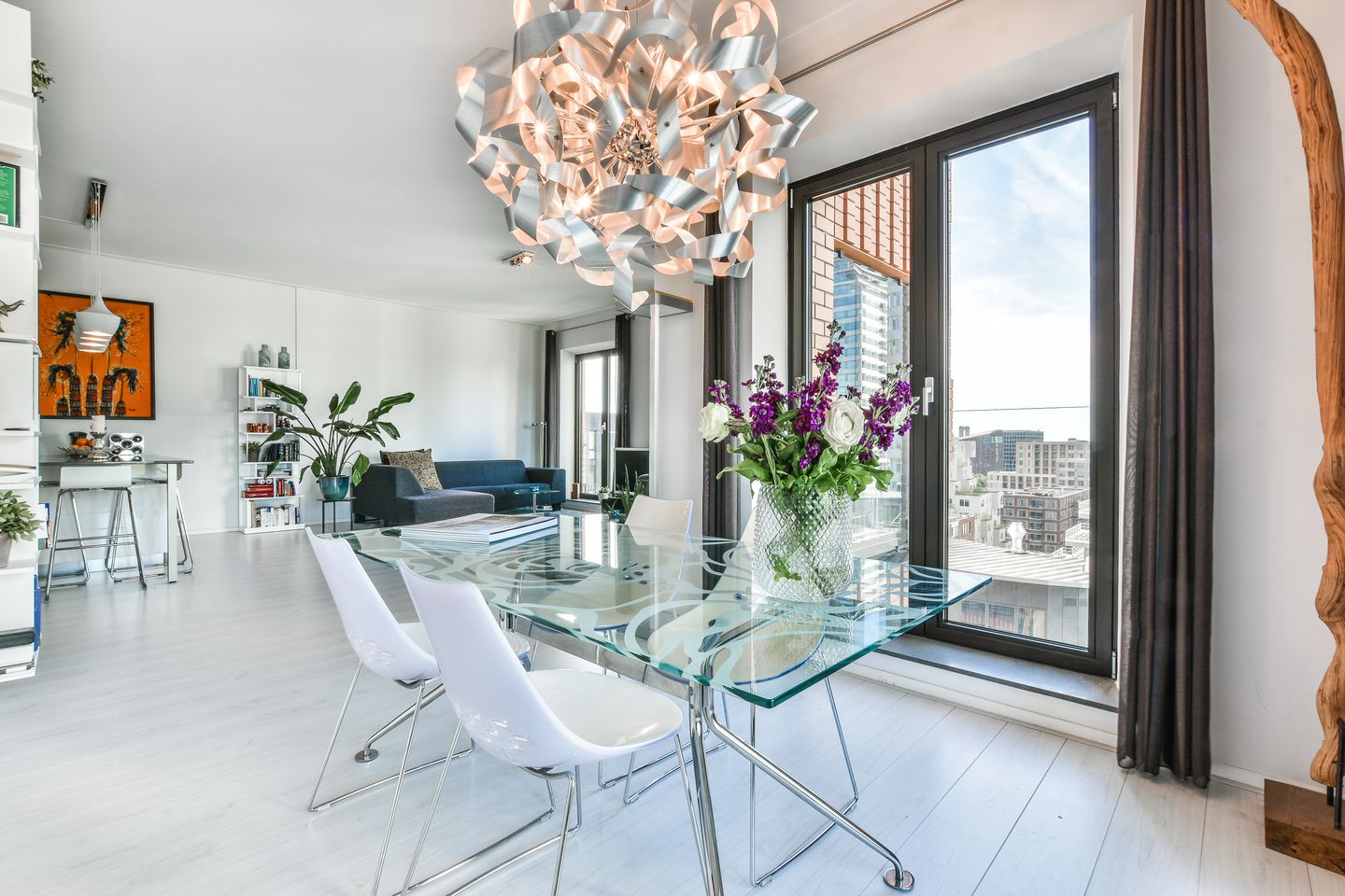 Foto 10 van Gustav Mahlerplein 197