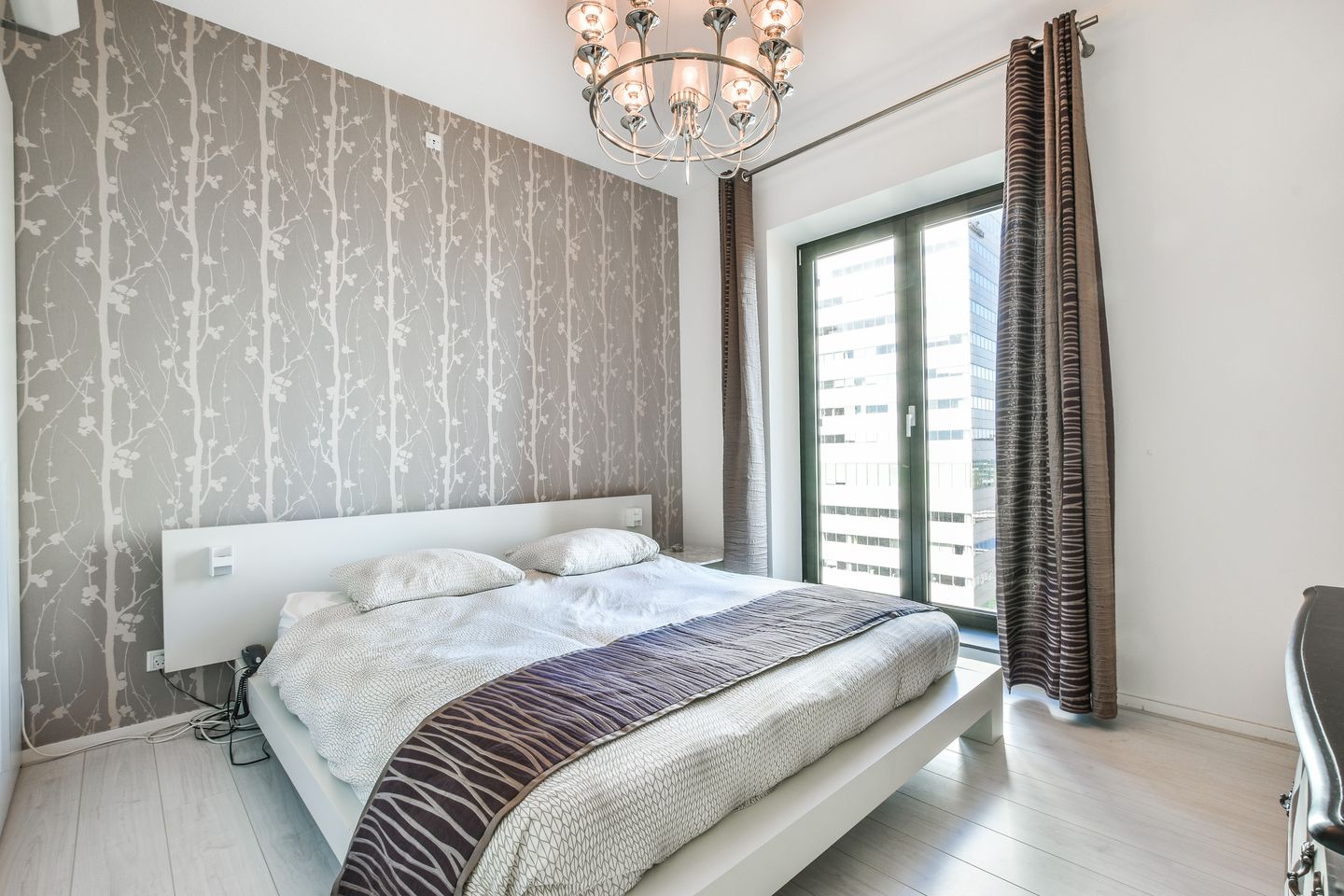 Foto 14 van Gustav Mahlerplein 197