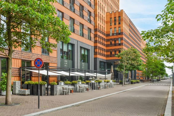 Foto 28 van Gustav Mahlerplein 197