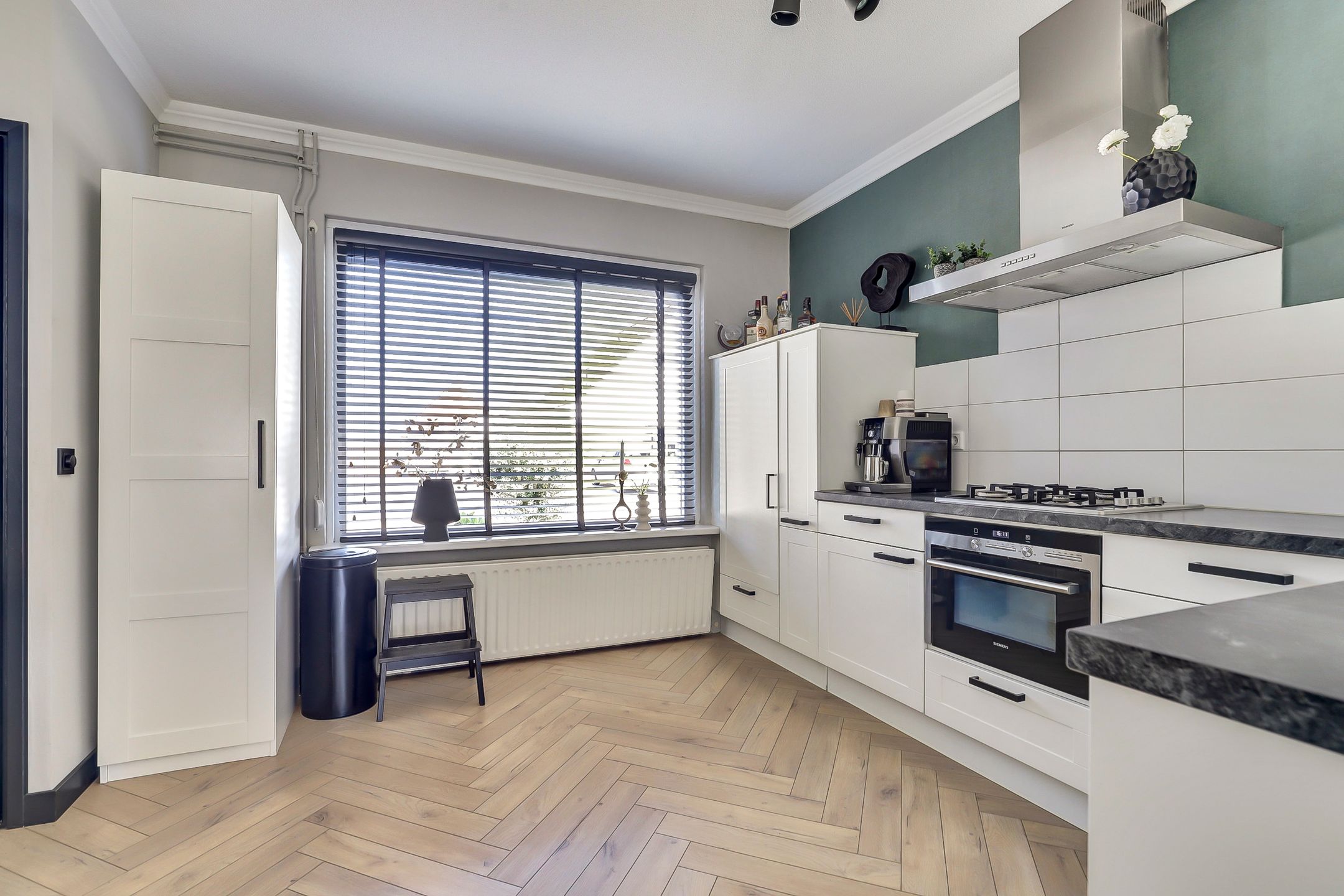 Photo 12 of Oostendestraat 25