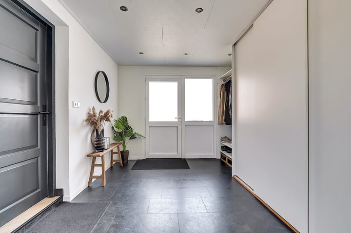 Photo 14 of Oostendestraat 25